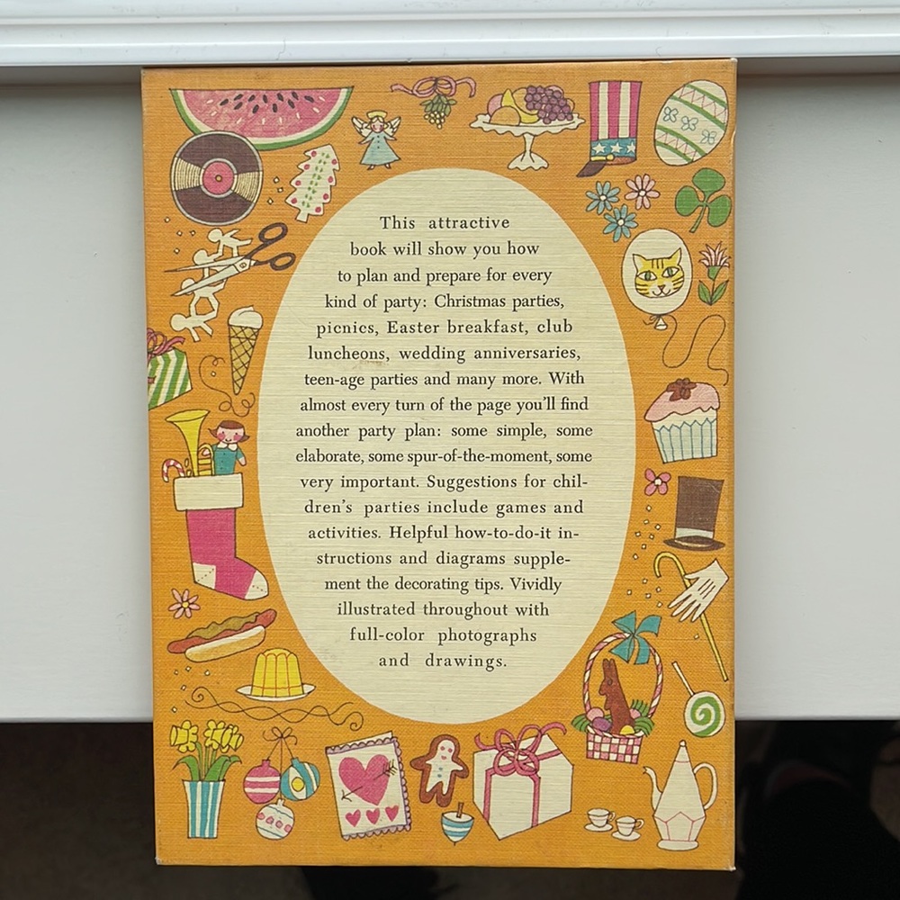 Betty Crocker’s Party Cookbook- First Edition, First Printing - Picture 2 of 7